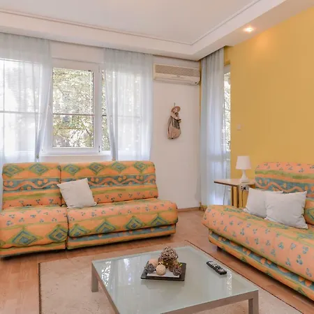 Lion's Bridge Sunny One Bedroom Appartement